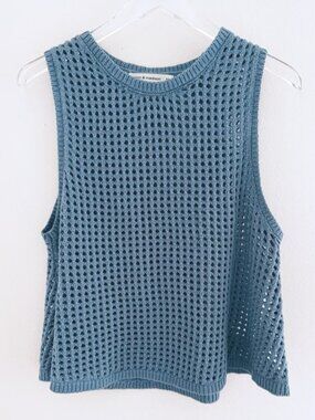Sleeveless Tank in Slate Blue crop